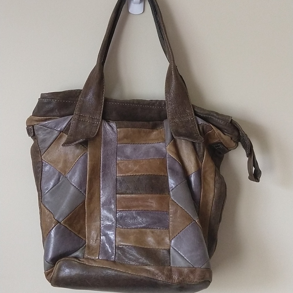 Caterina Lucchi Leather geometric pattern purse made in Italy